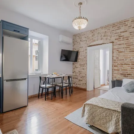 Ella Hestia -steps From Spianada! Apartmán
