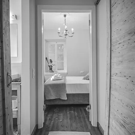 Apartmán Ella Hestia -steps From Spianada!