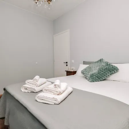 Ella Hestia -steps From Spianada! Apartament